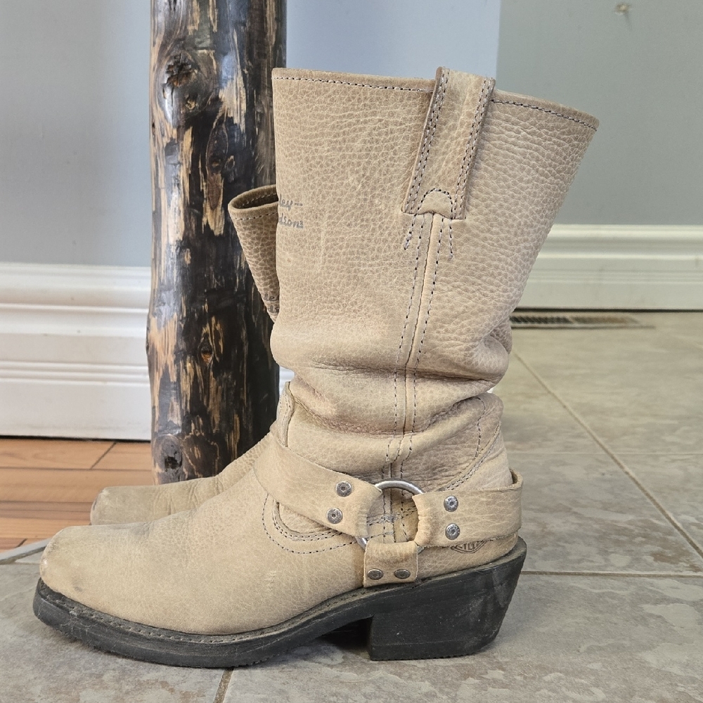Harley-Davidson Beige Leather Cowboy Heeled Boots